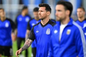 lionel messi bersama timnas argentina dalam sesi latihan